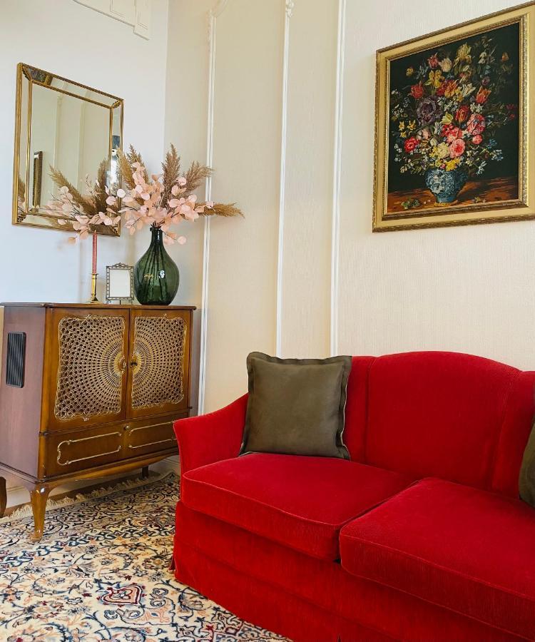 Littleparis Appartement Cluj-Napoca Buitenkant foto